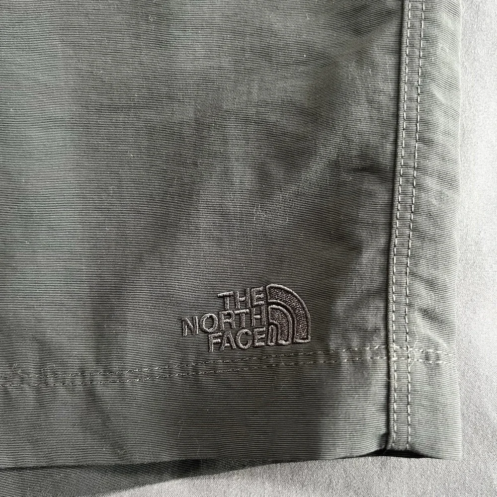 The North Face Men's 34 Cargo Hiking‎ Camping Utility Casual Shorts Nylon Climb